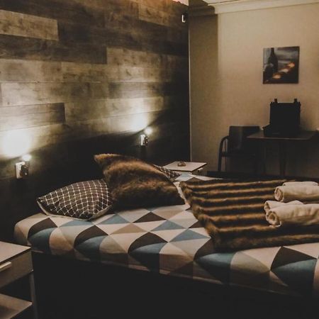 Het Wapen Van Pernis Hostel ภายนอก รูปภาพ
